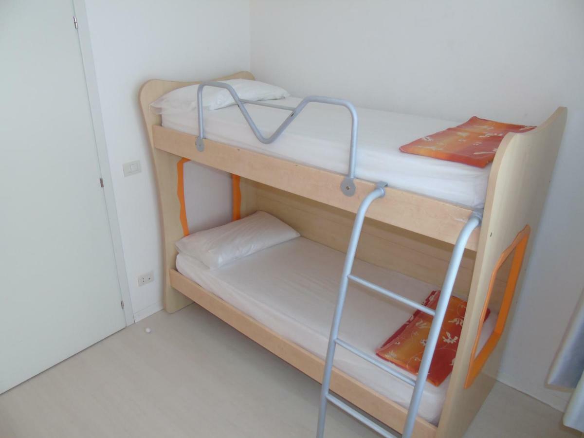 Condominio Nautilus Lignano Sabbiadoro Eksteriør billede