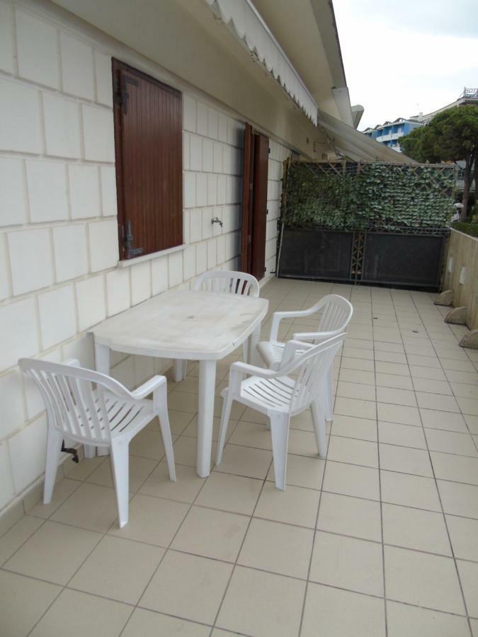 Condominio Nautilus Lignano Sabbiadoro Eksteriør billede