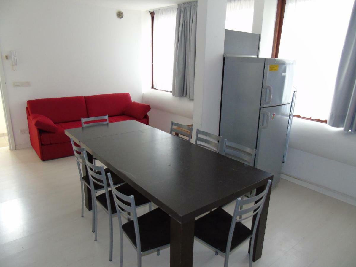 Condominio Nautilus Lignano Sabbiadoro Eksteriør billede
